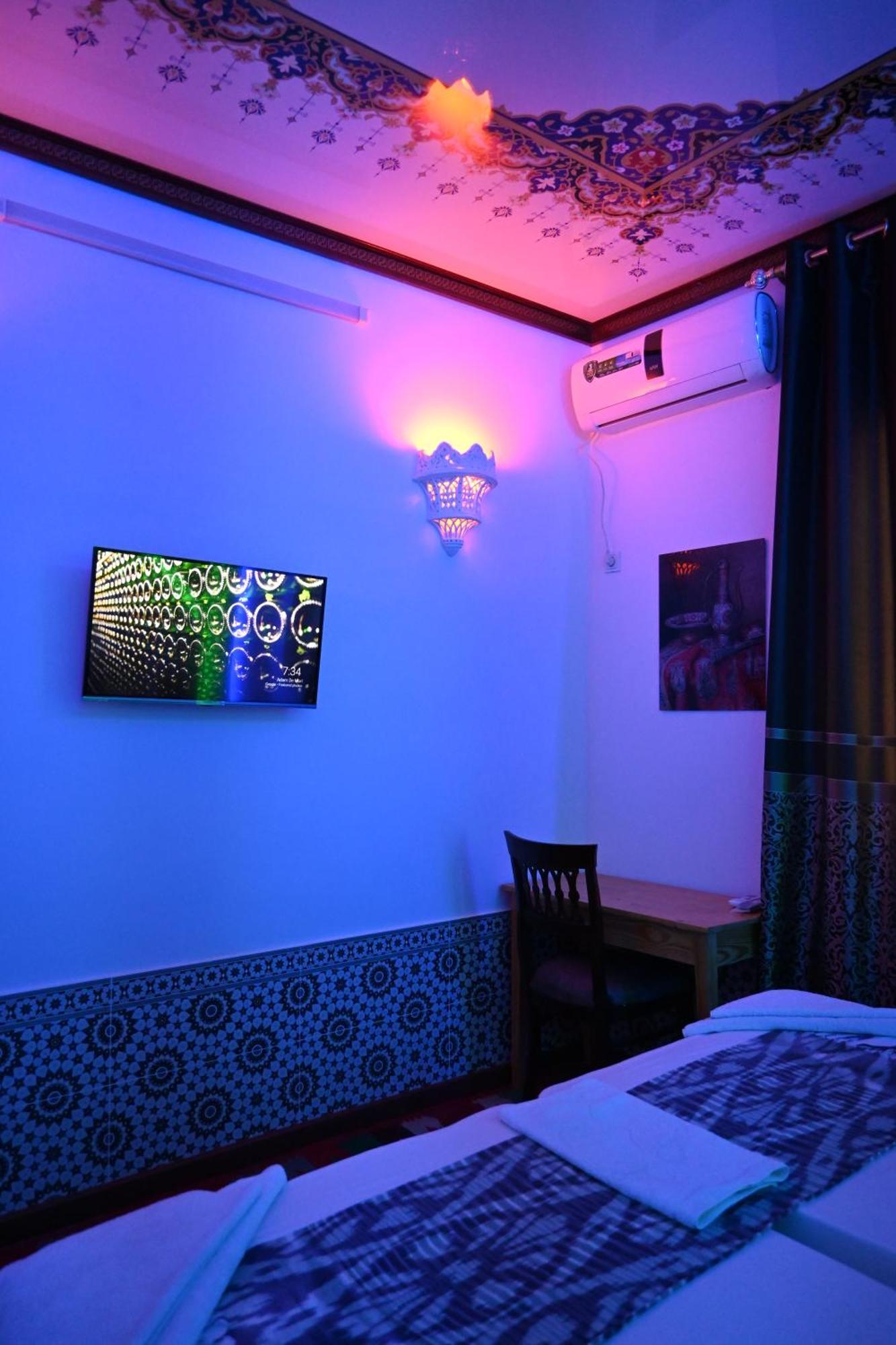 Khiva Tosh Darvoza & Trip Service מראה חיצוני תמונה